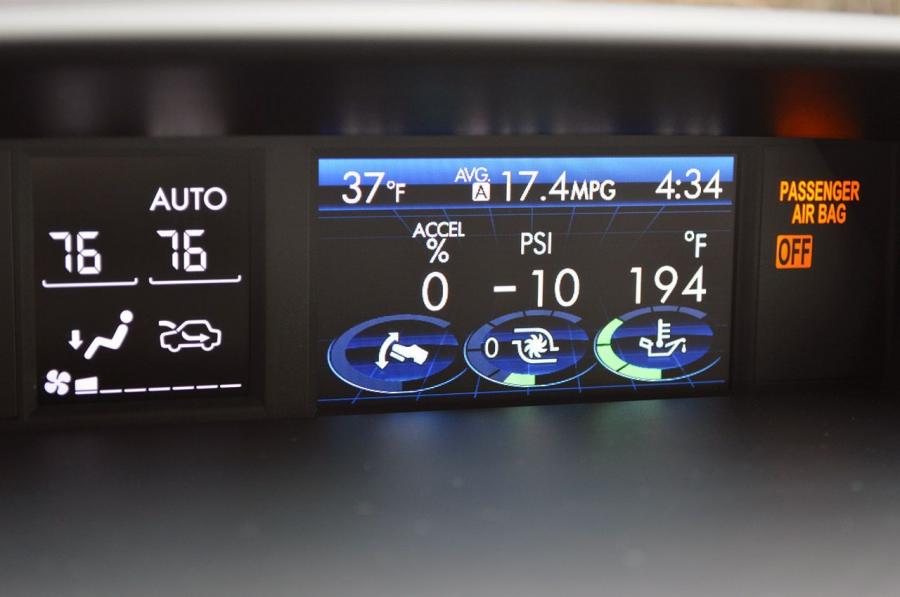  Subaru Forester XT 2014 года  (фото 17 из 54)